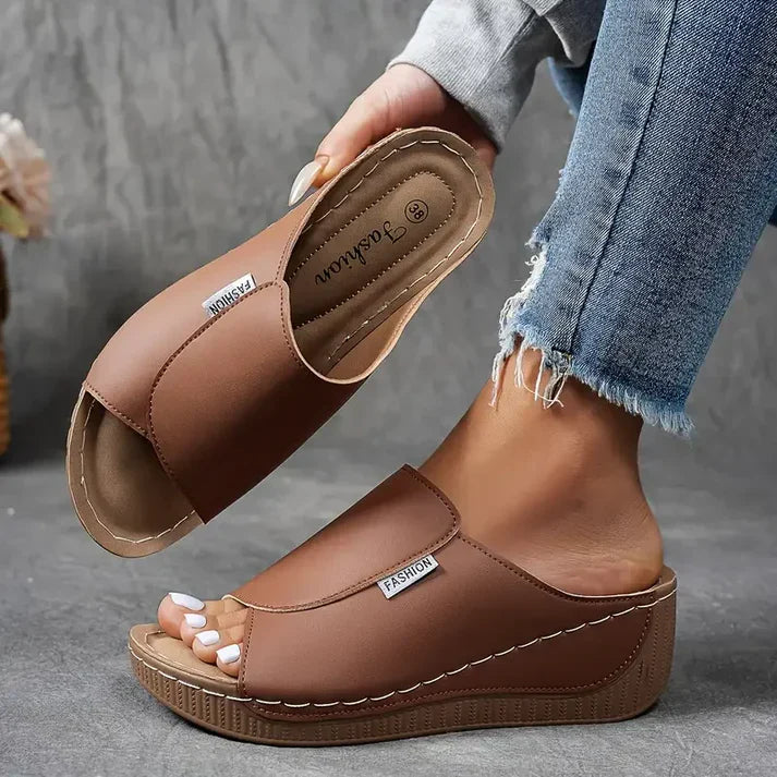 Lorena|Mules Compensées en Cuir Respirant