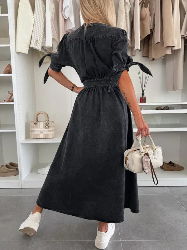 Julia|Robe Décolleté en Denim Chic